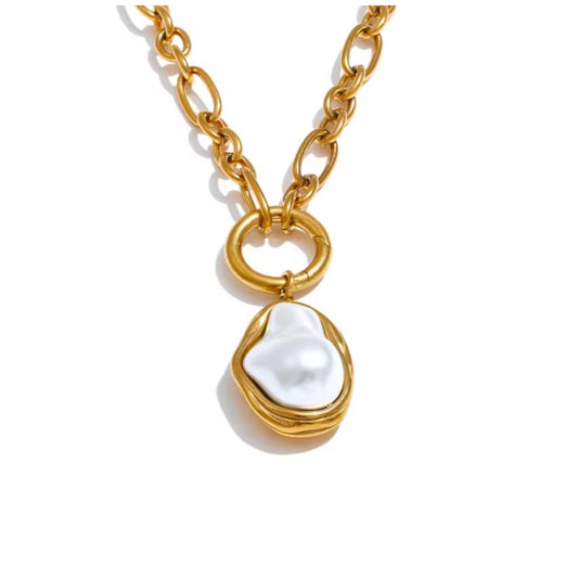 Adriana necklace