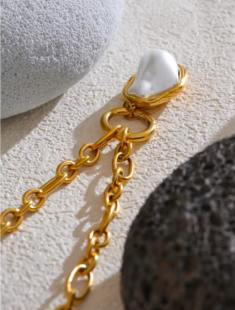 Adriana necklace